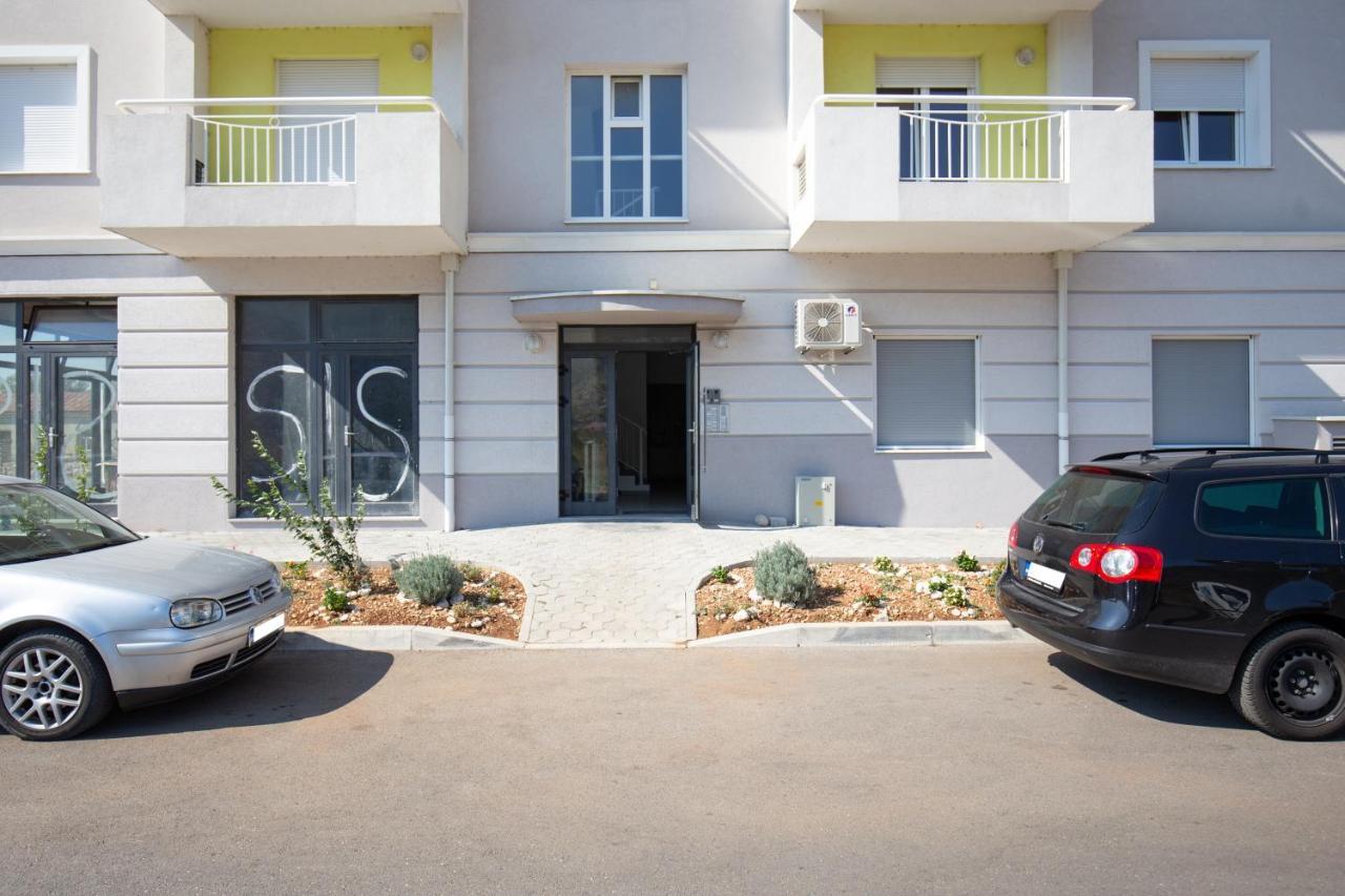Apartmani Dolina Sunca Mostar Eksteriør billede